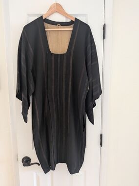 Kimono Style Womens Black Striped Dress Wide Sleeves Size Small
